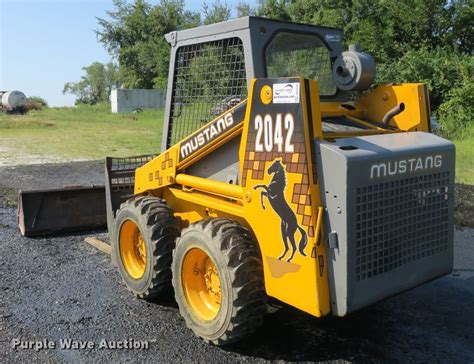 mustang 442 skid loader specs